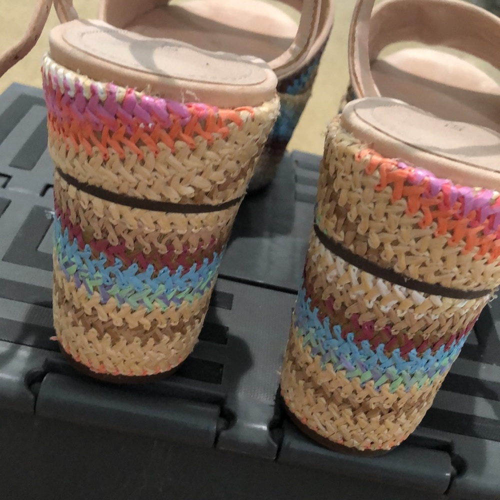 Sandals - Picture 4 of 11